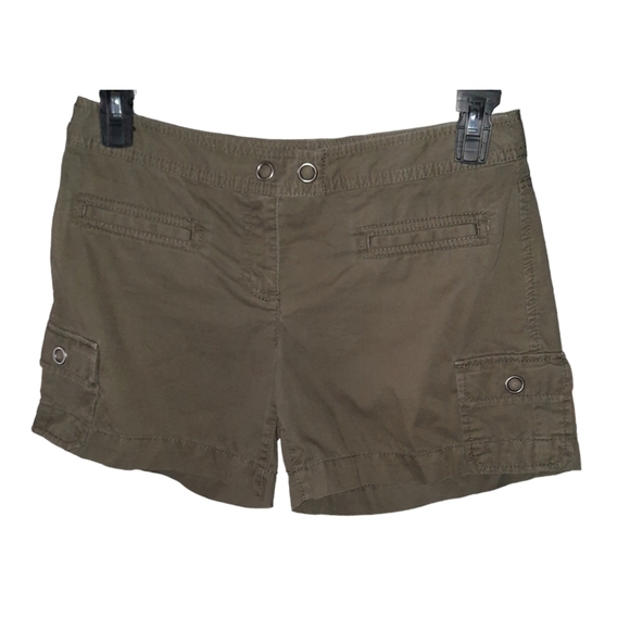 LOFT Pants - Ann Taylor Loft Olive Green Shorts Size 4